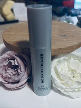 Rodan + Fields Multi-Acid Enzyme Peel in white with gold text